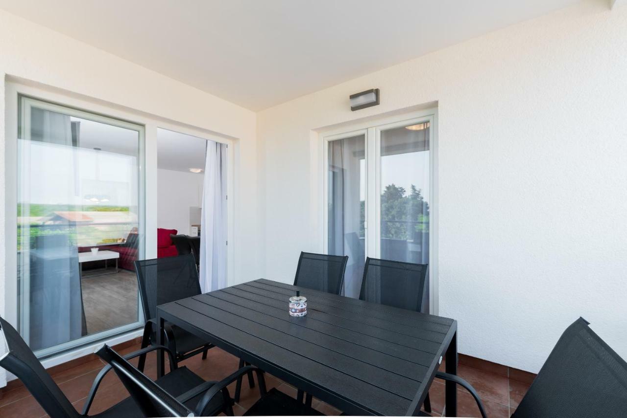 Villa Anja 2Nd Floor Peroj Exterior photo