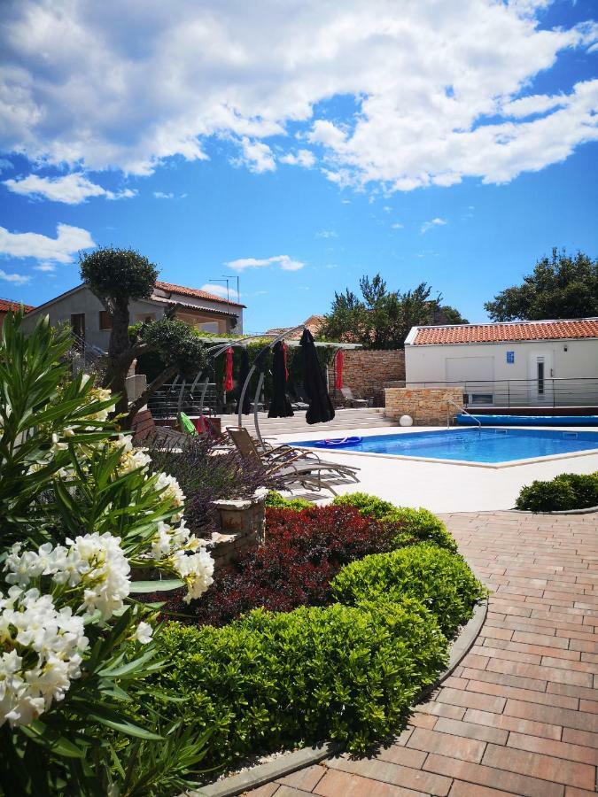 Villa Anja 2Nd Floor Peroj Exterior photo